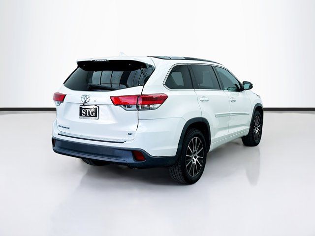 2018 Toyota Highlander SE