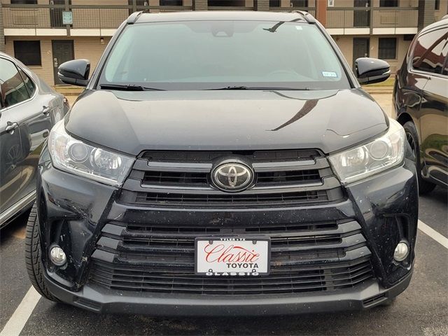 2018 Toyota Highlander SE