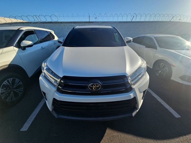 2018 Toyota Highlander SE