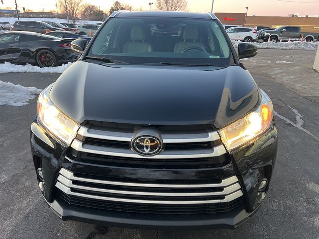 2018 Toyota Highlander SE