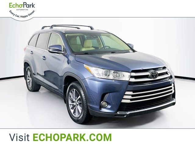 2018 Toyota Highlander SE