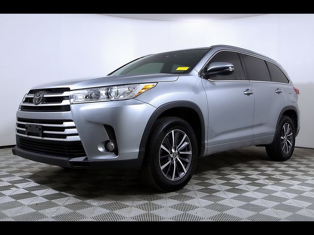 2018 Toyota Highlander SE