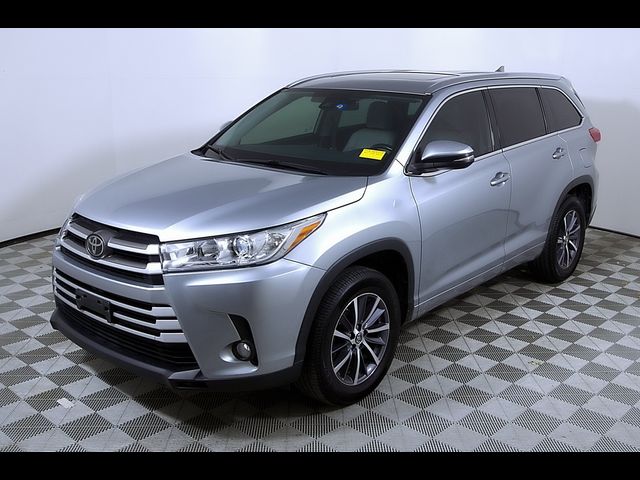 2018 Toyota Highlander SE