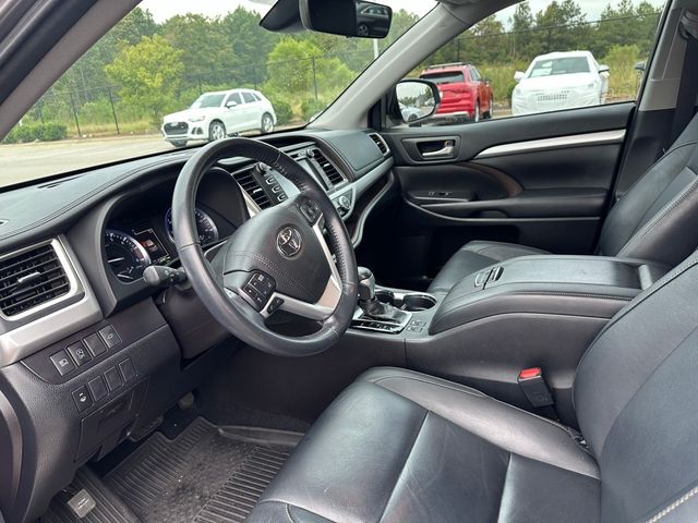 2018 Toyota Highlander SE