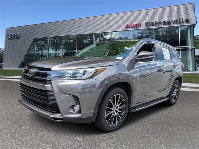 2018 Toyota Highlander SE