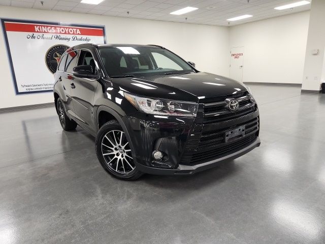 2018 Toyota Highlander SE