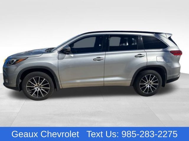 2018 Toyota Highlander SE