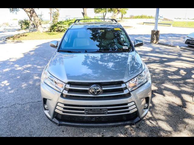 2018 Toyota Highlander SE