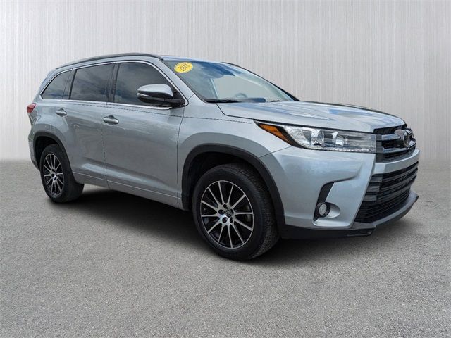 2018 Toyota Highlander SE