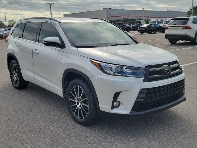 2018 Toyota Highlander SE