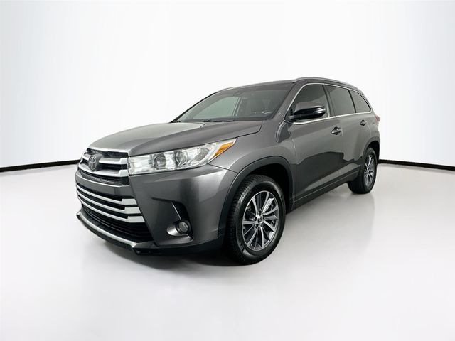 2018 Toyota Highlander SE