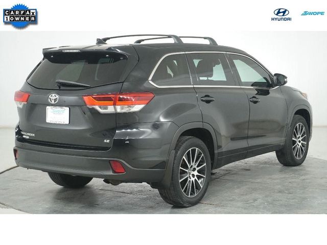 2018 Toyota Highlander SE