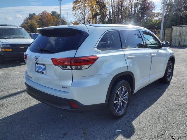 2018 Toyota Highlander SE