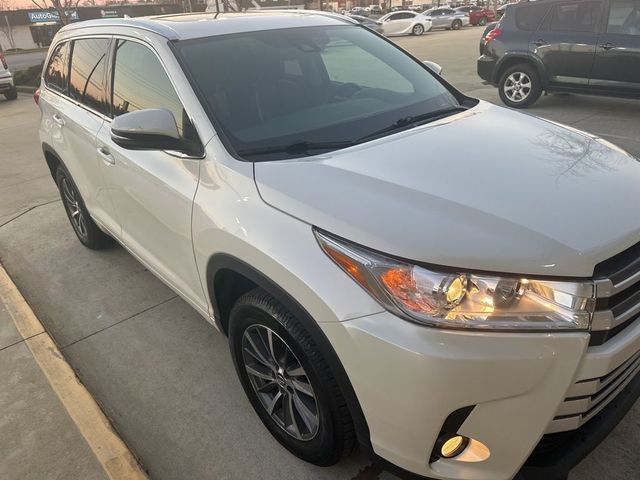 2018 Toyota Highlander SE