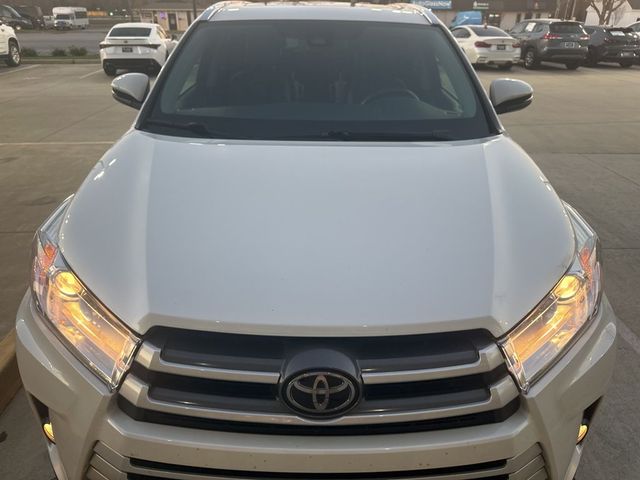 2018 Toyota Highlander SE