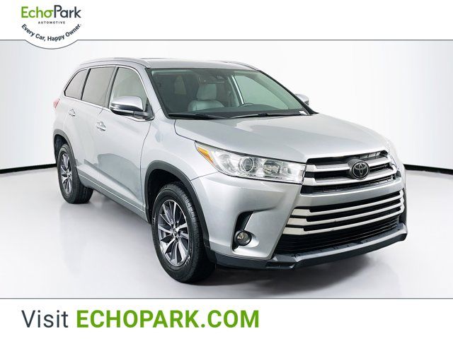 2018 Toyota Highlander SE