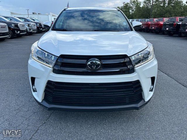 2018 Toyota Highlander SE