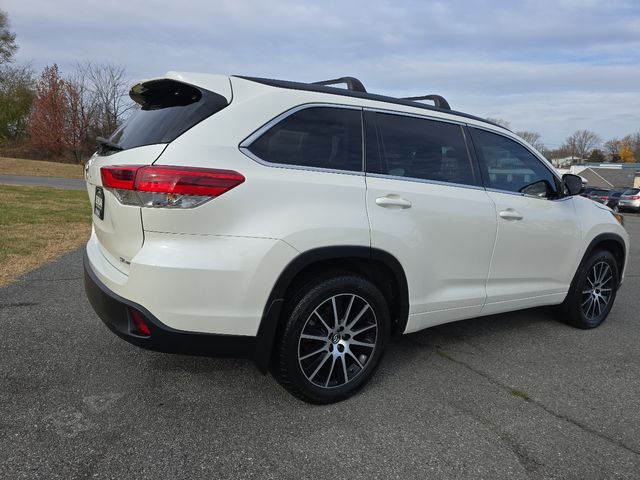 2018 Toyota Highlander SE