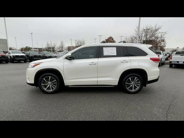 2018 Toyota Highlander SE