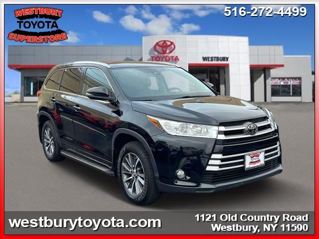 2018 Toyota Highlander SE