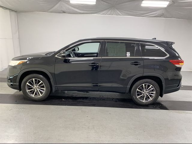 2018 Toyota Highlander SE