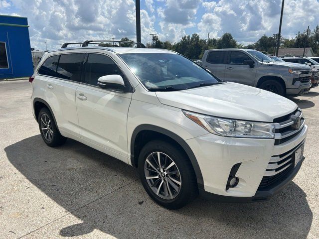 2018 Toyota Highlander 