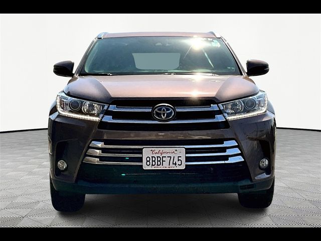 2018 Toyota Highlander 