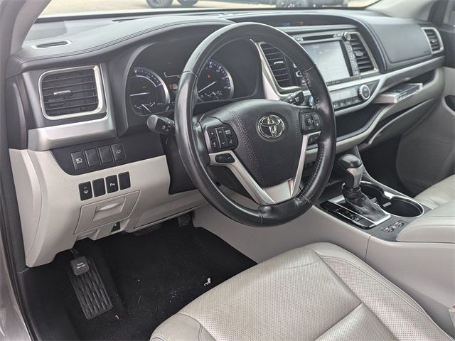 2018 Toyota Highlander 