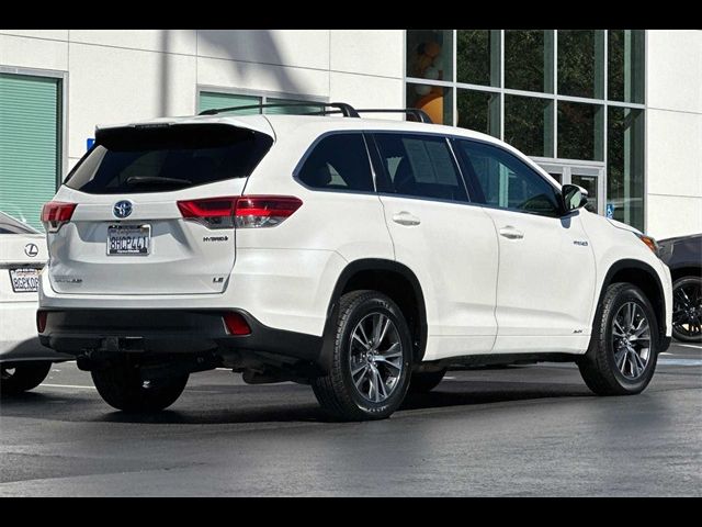 2018 Toyota Highlander Hybrid LE