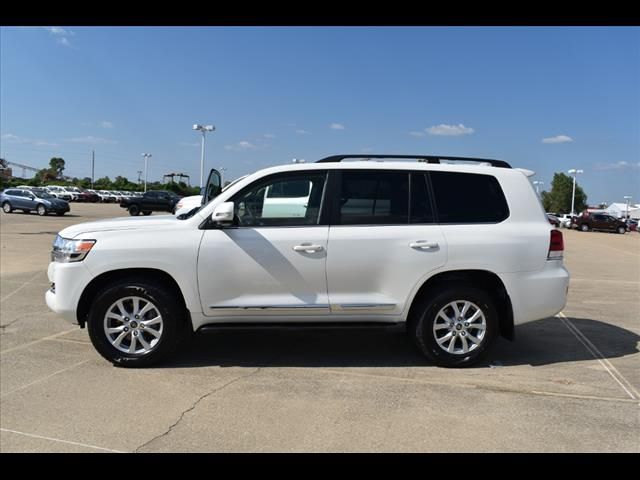 2018 Toyota Land Cruiser Base