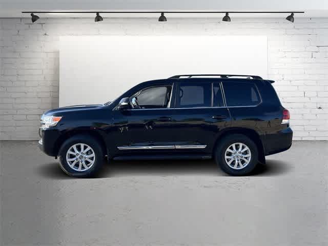 2018 Toyota Land Cruiser Base