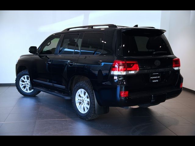 2018 Toyota Land Cruiser Base