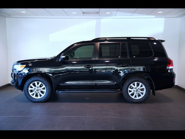 2018 Toyota Land Cruiser Base