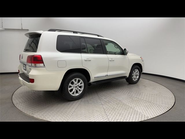 2018 Toyota Land Cruiser Base