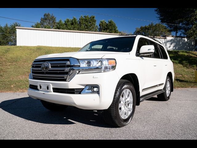 2018 Toyota Land Cruiser Base