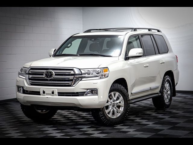 2018 Toyota Land Cruiser Base