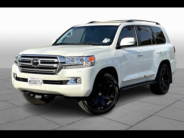 2018 Toyota Land Cruiser Base