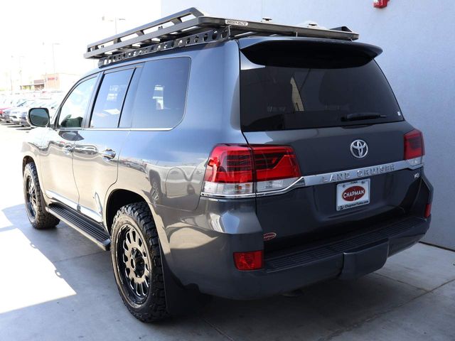 2018 Toyota Land Cruiser Base