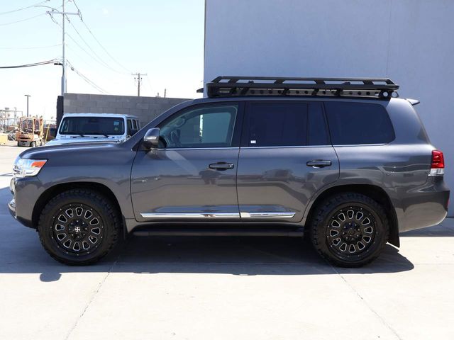 2018 Toyota Land Cruiser Base