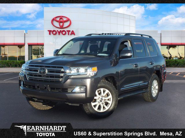 2018 Toyota Land Cruiser Base