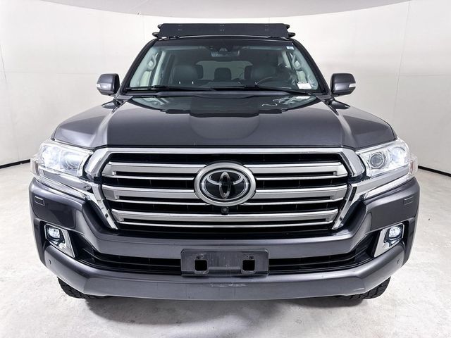 2018 Toyota Land Cruiser Base