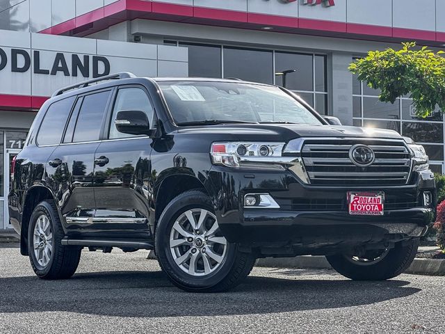 2018 Toyota Land Cruiser Base