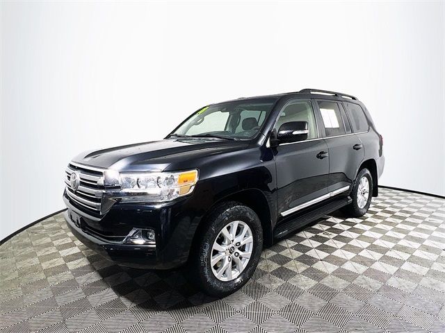 2018 Toyota Land Cruiser Base