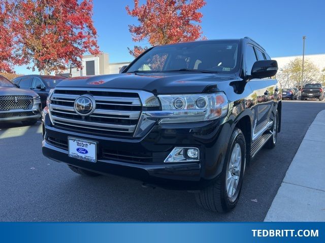 2018 Toyota Land Cruiser Base