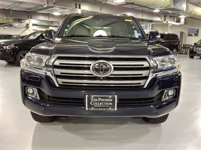 2018 Toyota Land Cruiser Base