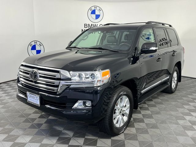 2018 Toyota Land Cruiser Base