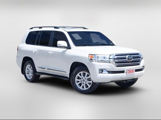 2018 Toyota Land Cruiser Base