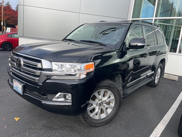 2018 Toyota Land Cruiser Base