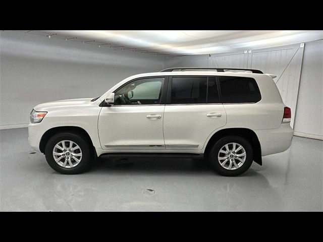 2018 Toyota Land Cruiser Base