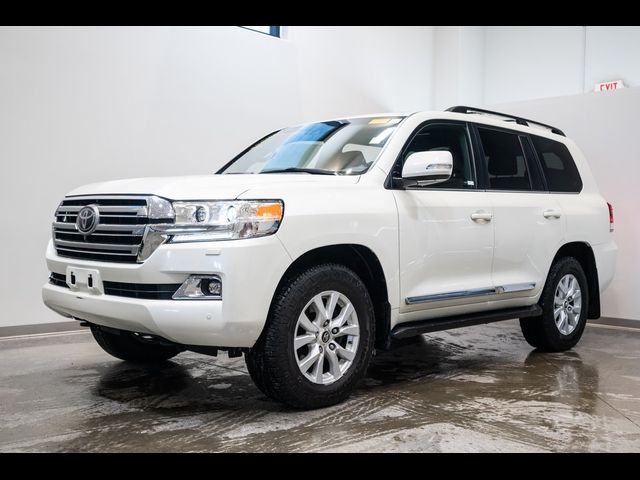 2018 Toyota Land Cruiser Base